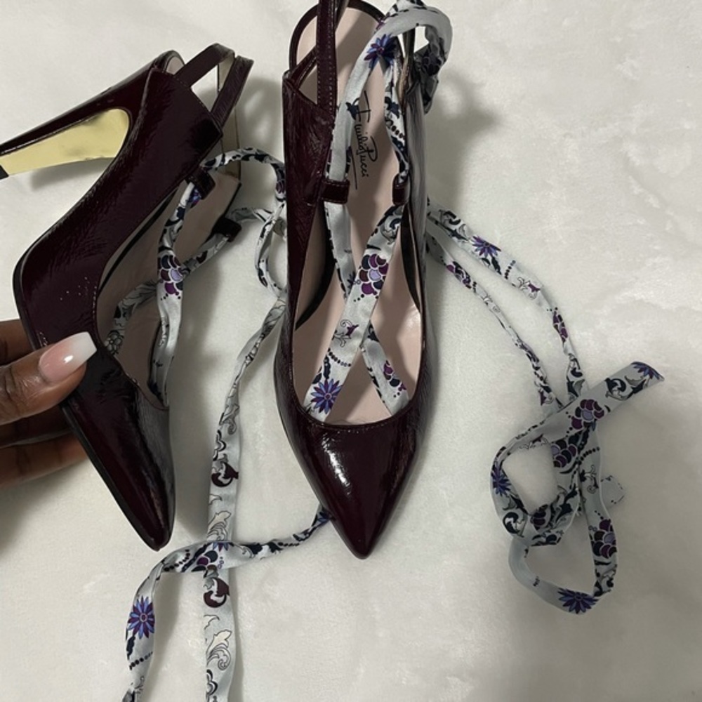 Emilio Pucci Strappy Pumps Sandals